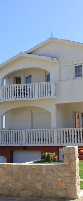 Apartmanok A Tenger Mellett Pasman - 8215 Pašman