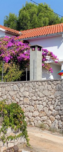 Apartmanok A Tenger Mellett Basina, Hvar - 5700 Basina