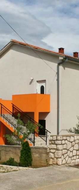 Apartmanok Parkolóhellyel Novi Vinodolski - 5514