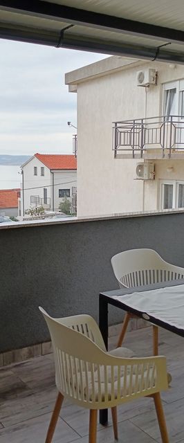 Apartmanok és Szobák Parkolóhellyel Crikvenica - 12305