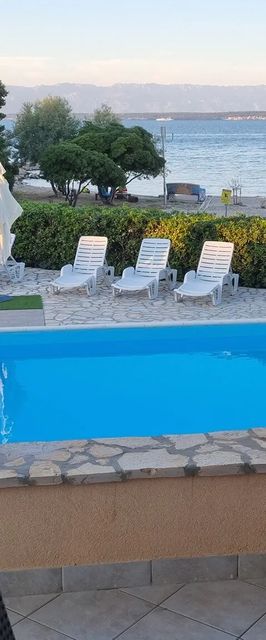 Apartmanok A Tenger Mellett Medencével Ugljan - 829