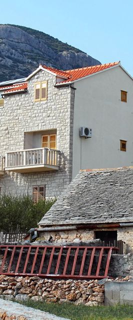 Apartmanok Parkolóhellyel Bol, Brac - 2900 Bol