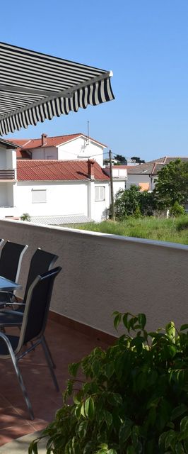Apartmanok Parkolóhellyel Rab - 12383