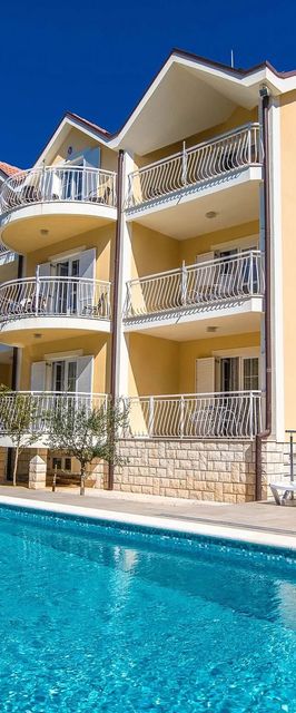 Apartmanok Medencével Jadranovo, Crikvenica - 3238 Jadranovo