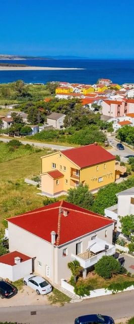 Apartmanok Parkolóhellyel Povljana, Pag - 232 Povljana