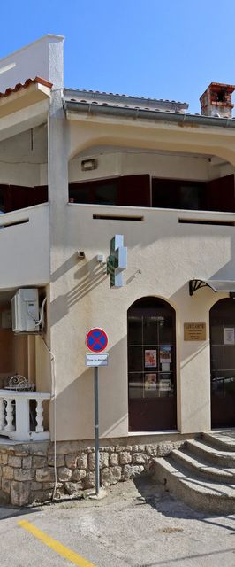 Apartmanok és Szobák Parkolóhellyel Vrbnik, Krk - 5302 Vrbnik