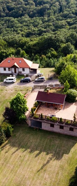 Parázs Vendégház Vágáshuta