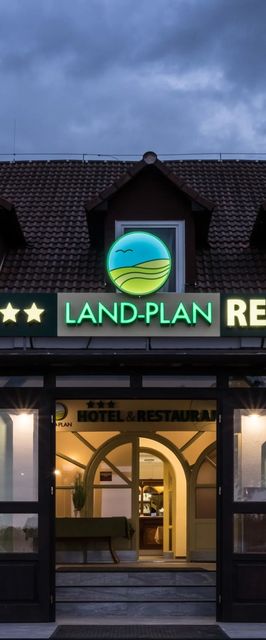 Land Plan Hotel*** & Restaurant Töltéstava