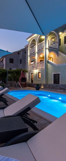 Apartmanok Családok Részére Medencével Punat, Krk - 5345 Punat