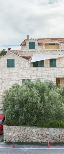 Apartmanok A Tenger Mellett Postira, Brac - 739 Postira