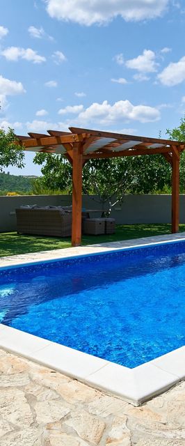 Apartmanok Családok Részére Medencével Ljubac, Zadar - 14148 Ljubač