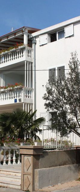 Apartmanok Parkolóhellyel Vodice - 2995