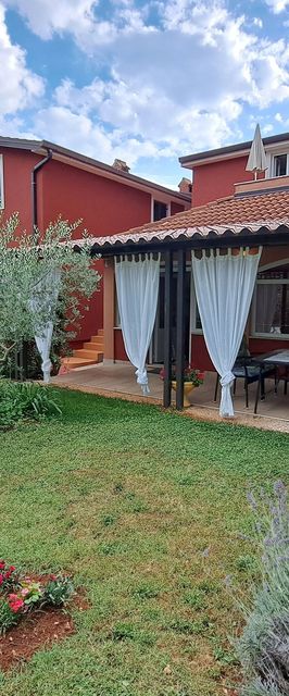 Apartmanok Parkolóhellyel Fiorini, Novigrad - 6926 Fiorini