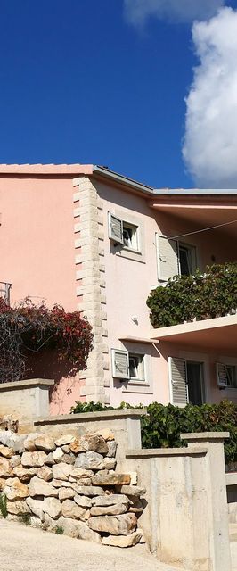 Apartmanok Parkolóhellyel Rukavac, Vis - 8839 Rukavac