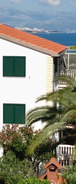 Apartmanok Parkolóhellyel Slatine, Ciovo - 6061 Slatine