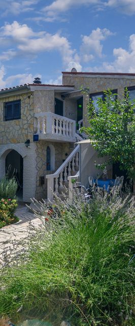 Apartmanok Parkolóhellyel Kavran, Marcana - 14109 Kavran