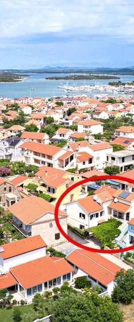 Apartmanok Parkolóhellyel Murter - 5088