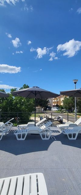 Apartmanok és Szobák A Tenger Mellett Banjol Rab - 2008