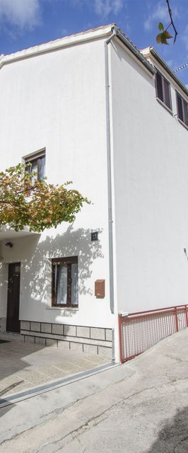 Apartments Tonja Primosten