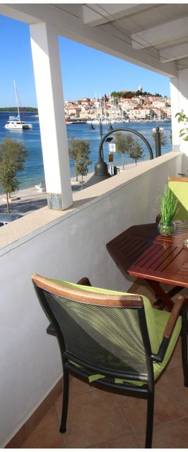 Apartment Slavko Primosten