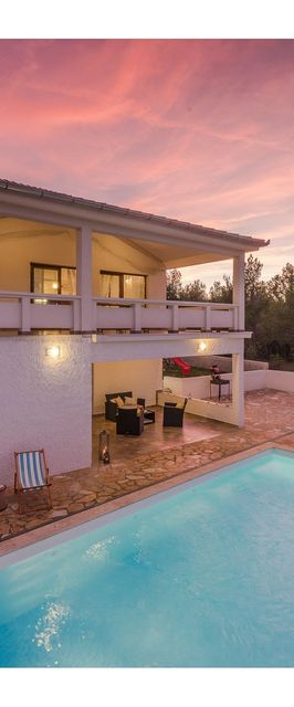 Villa More with pool and garden Rovanjska