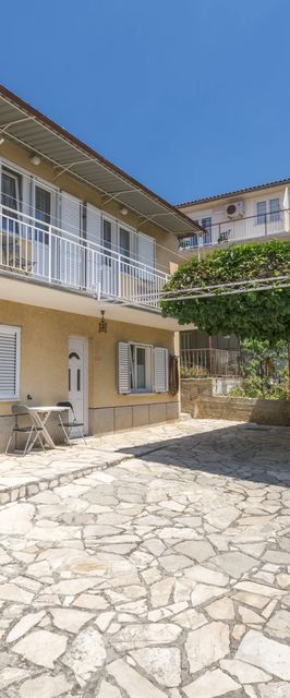 Apartment Hans Primosten