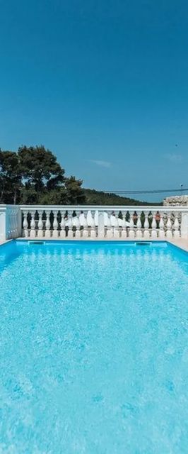 Apartments Old grandfather's house Banj