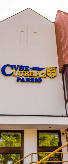 CVSE Clubház és Panzió Cegléd