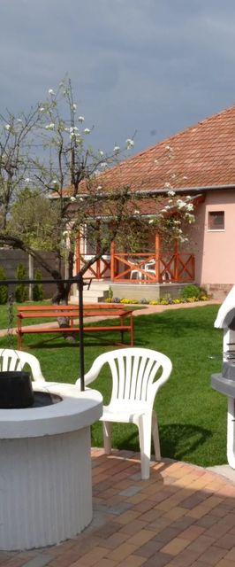 Liliom Apartman Gyula