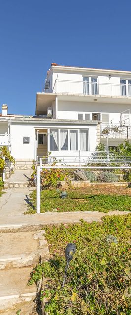 Apartments and Room Milka-Jere Primosten