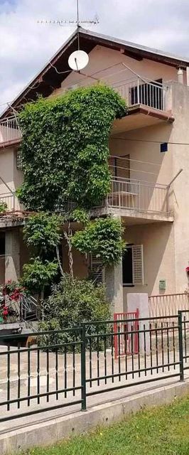 Apartmanok Parkolóhellyel Pirovac, Sibenik - 14637 Pirovac