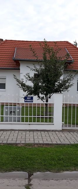 Edit Nyaraló Balatonmáriafürdő