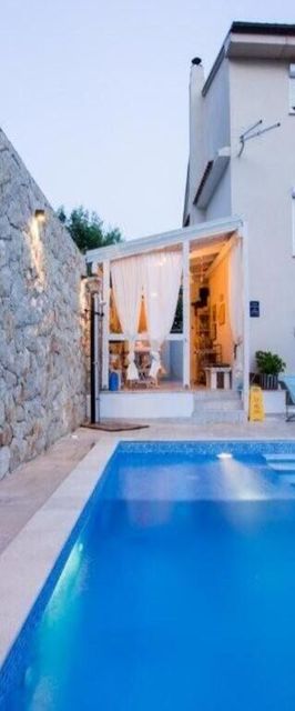 Apartmani Švob s Bazenom Novi Vinodolski