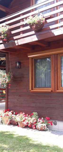 Noclegi Chata u Sylwii w centrum Okuninki