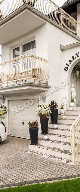 PENSJONAT BIAŁY DOMEK - ŁEBA - 200m od plaży