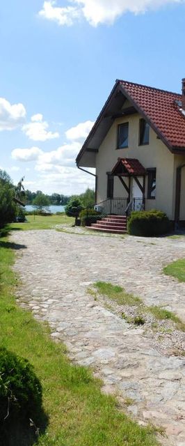 Całoroczny domek nad jeziorem U Kamili na Mazurach