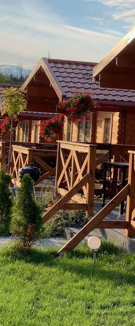 "Zielona Dolina" - Kompleks dla Rodzin z Dziećmi