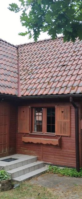 Dom nad jeziorem Pile