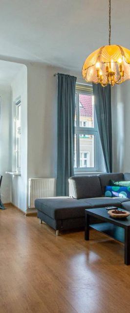 Apartament Trzypokojowy z Balkonem