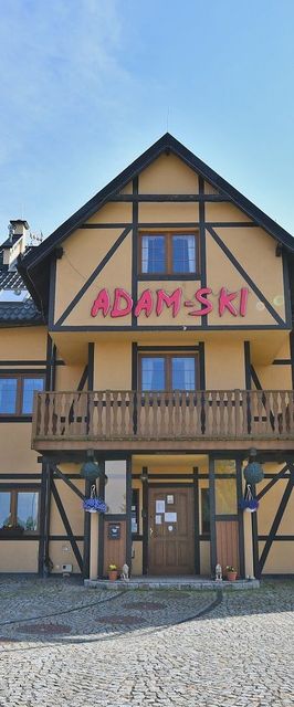 ADAM - SKI