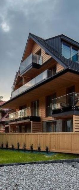 Tatra Square Apartments