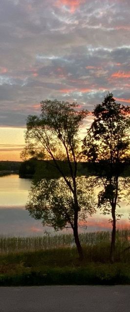 Dom w Kretowinach nad jeziorem Narie