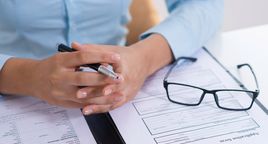 Czy nowy dowód osobisty trzeba zgłosić do banku? Praktyczne wskazówki