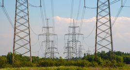 Na czym polega różnica między dystrybucją a dostarczaniem energii?