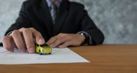 Jeździj taniej z Credit Agricole: Twoje OC może spłacić się samo!