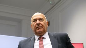 Tadeusz Kośćiński chciałby wrócić do Londynu, gdzie miałby objąć funkcję szefa Europejskiego Banku Odbudowy i Rozwoju.