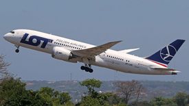 Cztery boeingi 787 nie latają z powodu przedłużających się napraw silników Rolls-Royce’a.