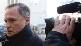 Warszawa, 05.03.2019. Właściciel Getin Noble Banku Leszek Czarnecki przed budynkiem prokuratury.