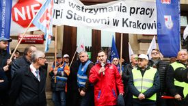 Związkowcy nie chcieli pogodzić się z decyzją o wygaszeniu pieca w krakowskiej hucie. Dzisiejszą decyzję przyjmują z nieukrywanym optymizmem