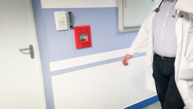 Lekarze wyjeżdżają z kraju, podwyżki nie są przekonujące